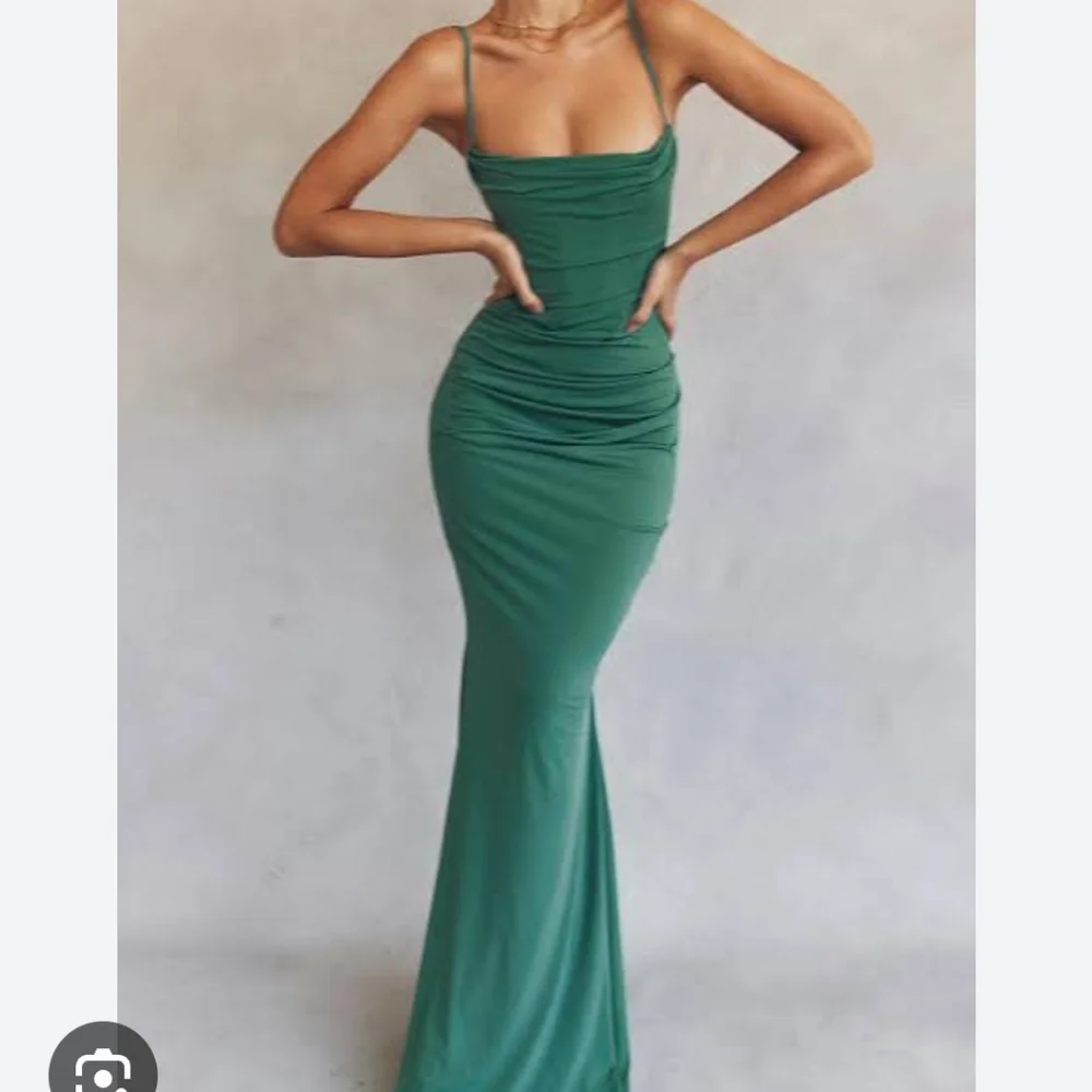 Milena forest green maxi corset dress - Picture 3 of 6